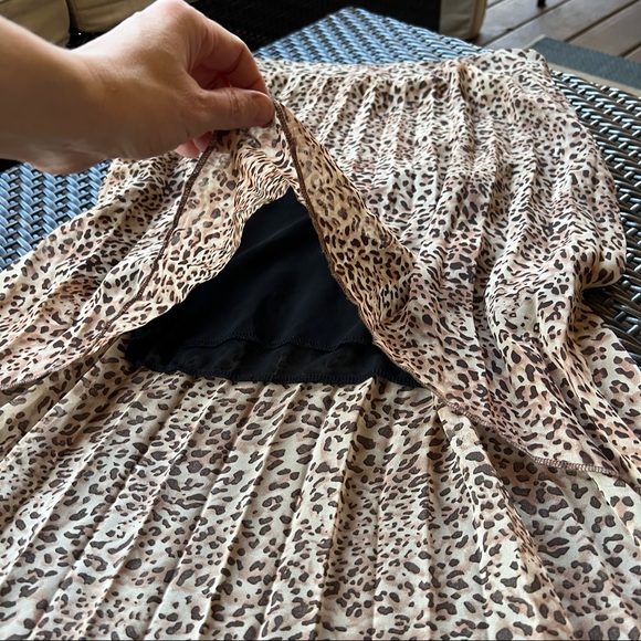 OTHERS FOLLOW | Leopard Chiffon High Low Skirt - Picture 7 of 12